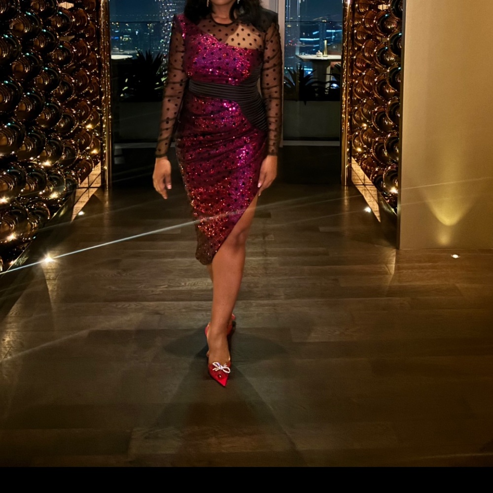 Dress - Picture 4 of 4